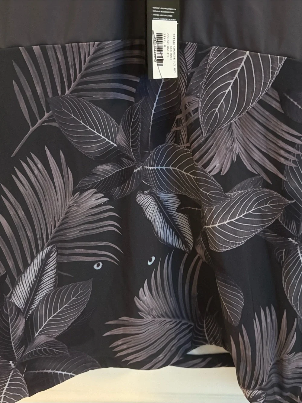 Greyson  Dark Gray Half-Zip Jacket with Wolf Eyes and Leaf Print NWT